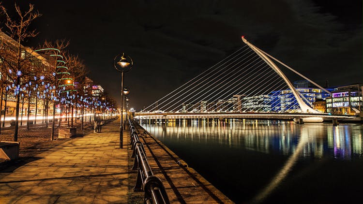 Self-guided day tour of Dublin with car rental