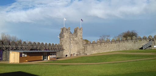 swords_castle_walls_757x368.jpg