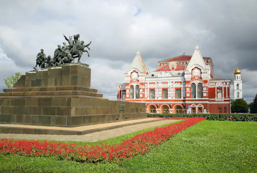 Samara walking tour 2.jpeg