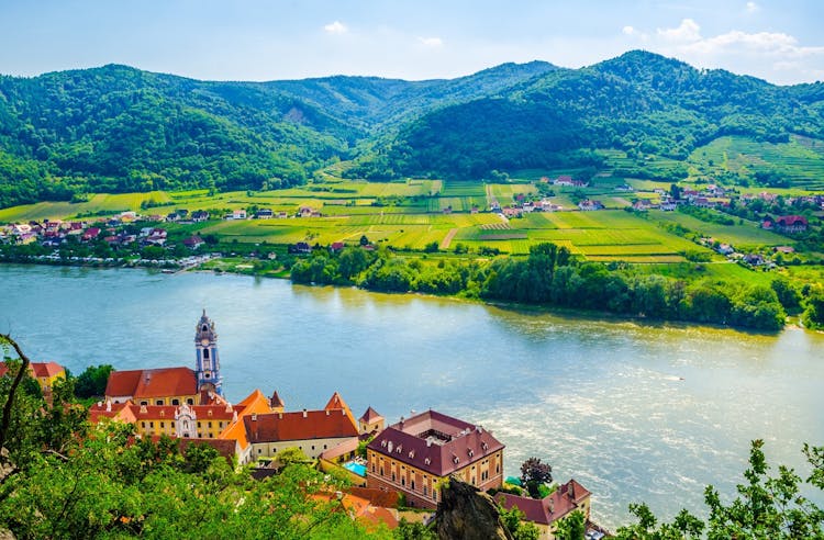 Private trip from Vienna to Melk Abbey, Wachau, Danube Valley with transport