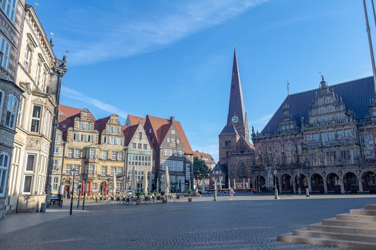 Personalized private tour of Bremen with a local