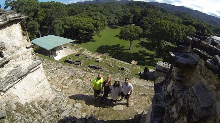 Lacandona Jungle, Yaxchilan and Bonampak full-day guided tour from Palenque