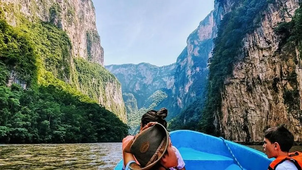Sumidero Canyon Mexico 2.jpg