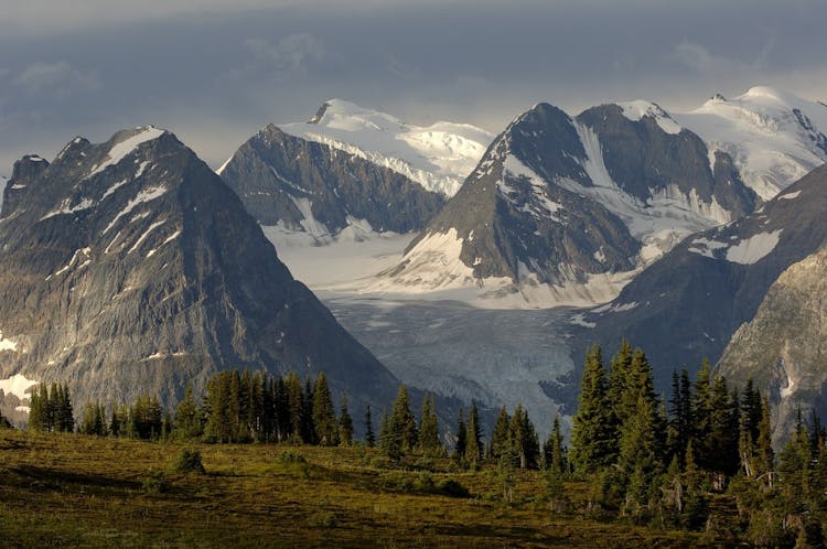 Kootenay National Park full-day tour from Banff