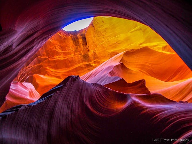 Lower Antelope Canyon guided hiking tour