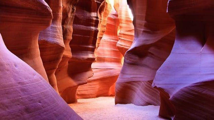 Lower Antelope Canyon guided hiking tour