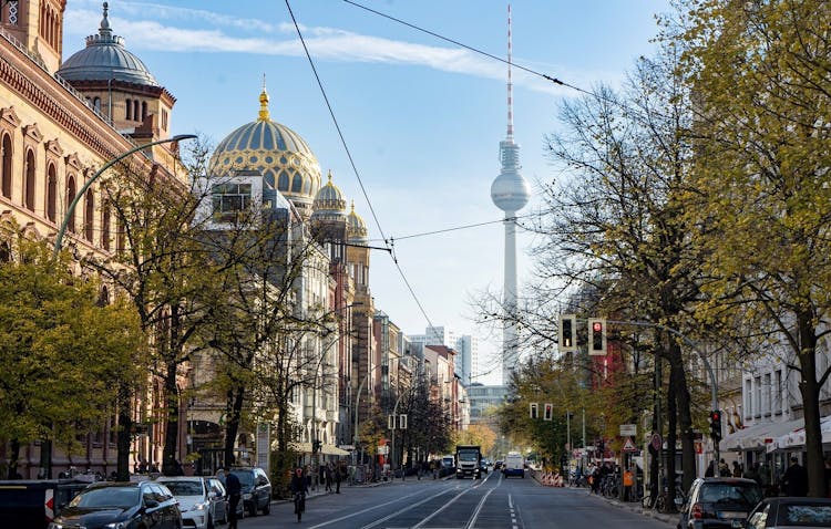 Private walking tour to Jewish history and culture in Berlin
