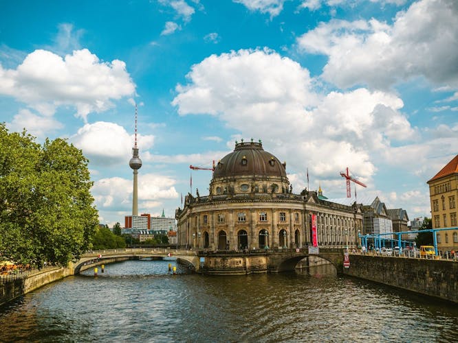 Private walking tour to Jewish history and culture in Berlin