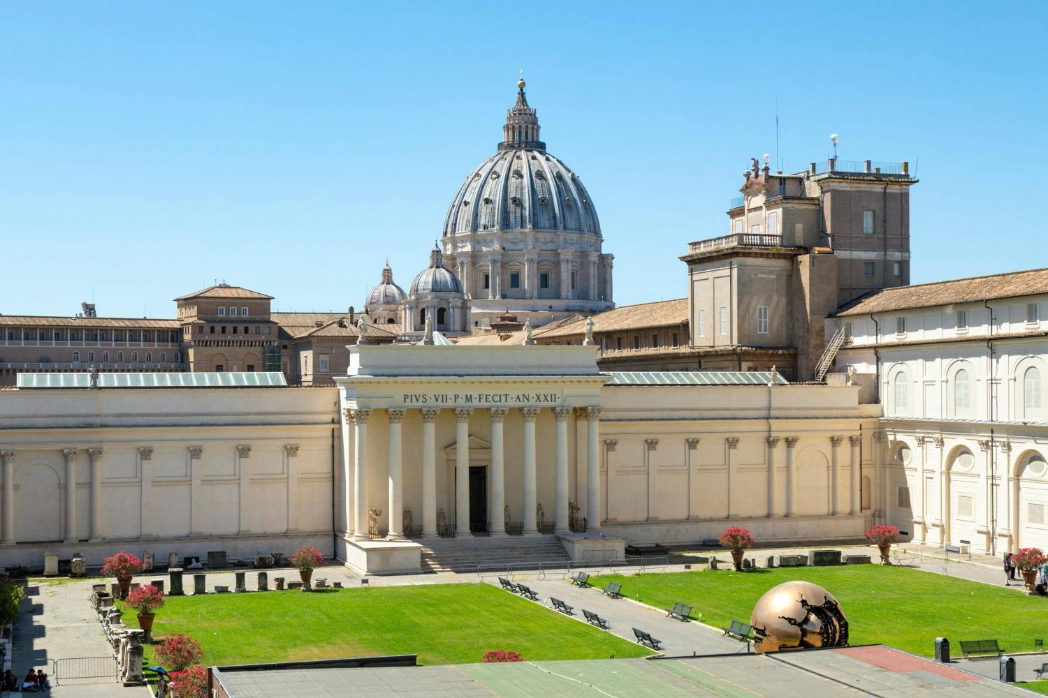 7 Italy_Rome_Vatican_Museum_45_JPG.jpg