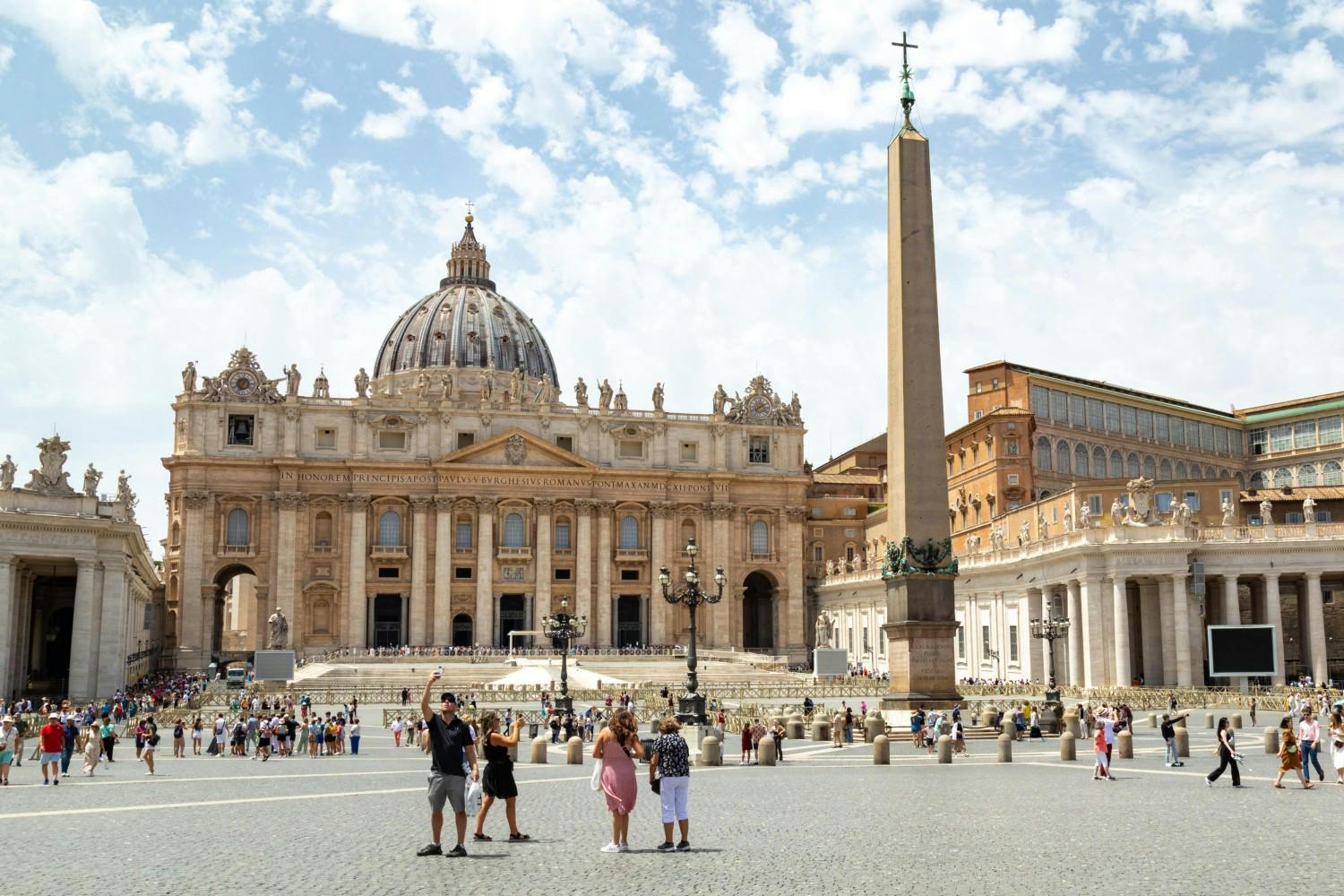 16 Italy_Rome_The_Vatican_04_JPG.jpg