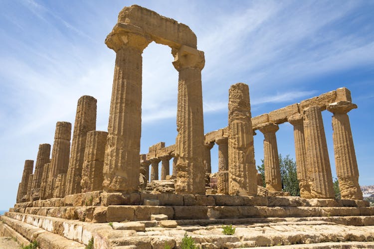 Walking tour of the Valley of the Temples in Agrigento