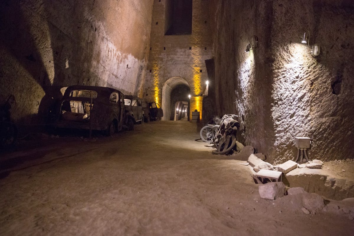 1. AdobeStock_132333173_Napoli sotterranea.jpeg
