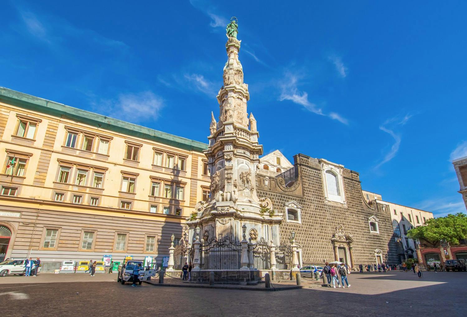 11. Piazza San Domenico  with Church of Gesù Nuovo_AdobeStock_396781276.jpeg