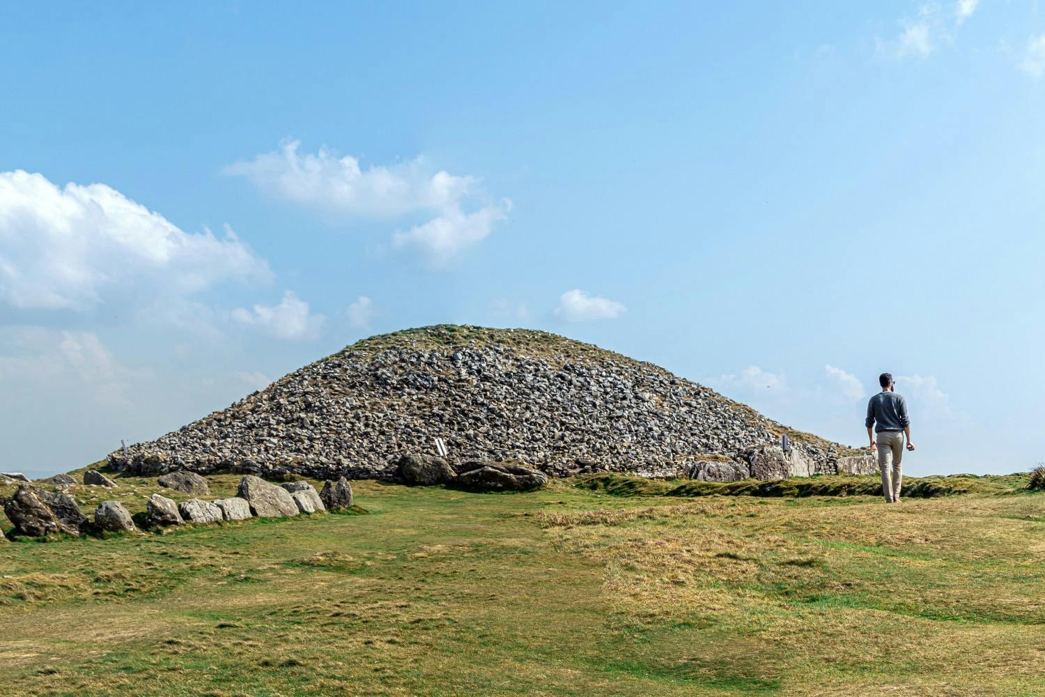 AdobeStock_Ireland_ Loughcrew_AdobeStock_498126583.jpg