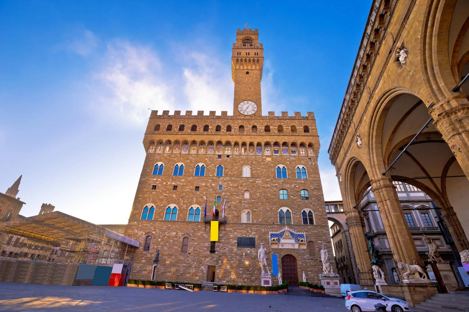 Piazza della Signoria AdobeStock_227696468.jpeg