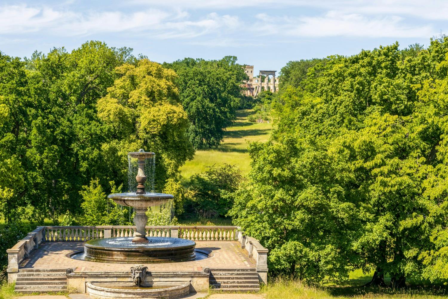 12.-AdobeStock_622427534_-Sanssouci-Palace-and-Gardens.jpg