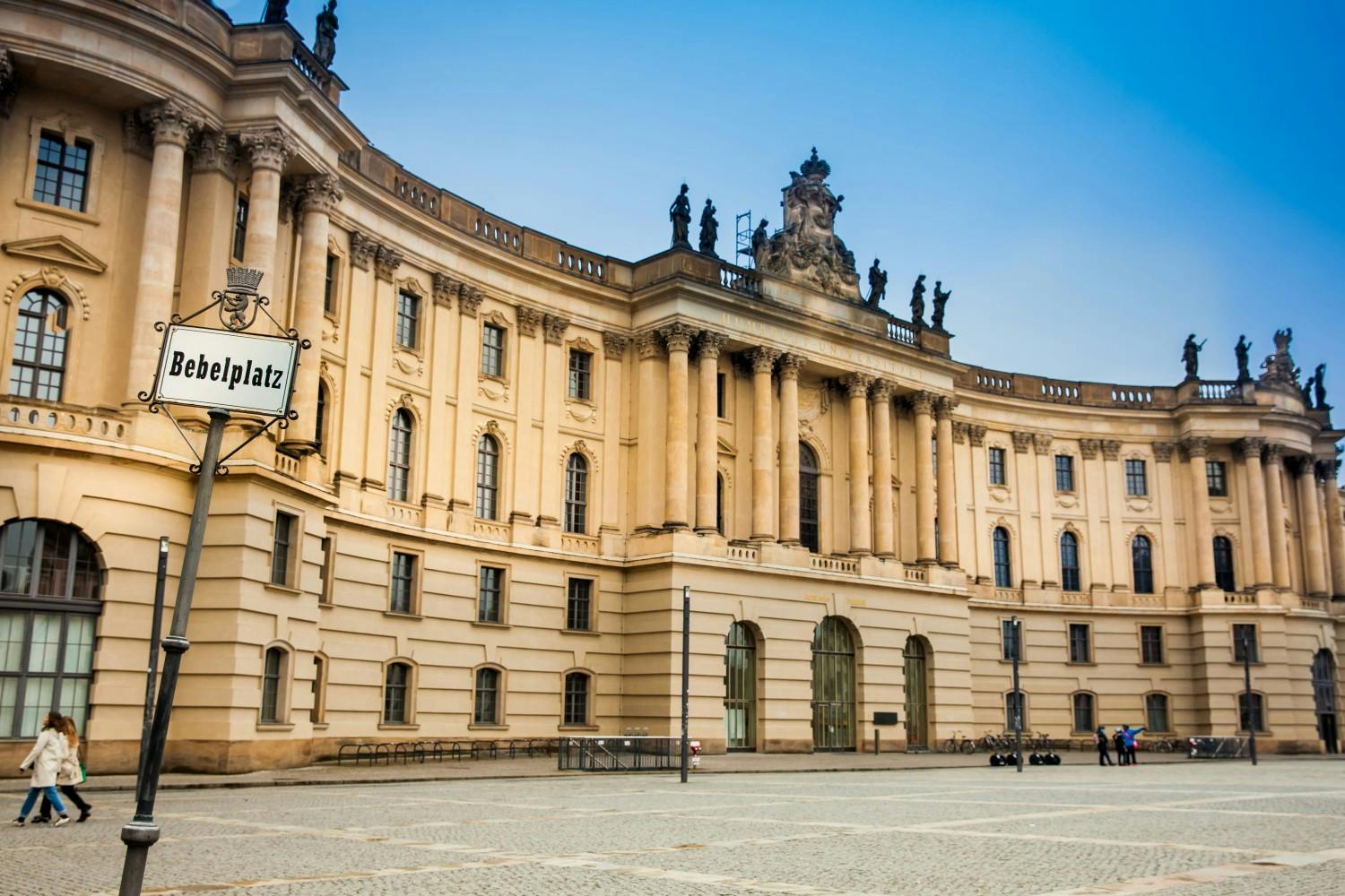 8. AdobeStock_240808820_Bebelplatz.jpeg
