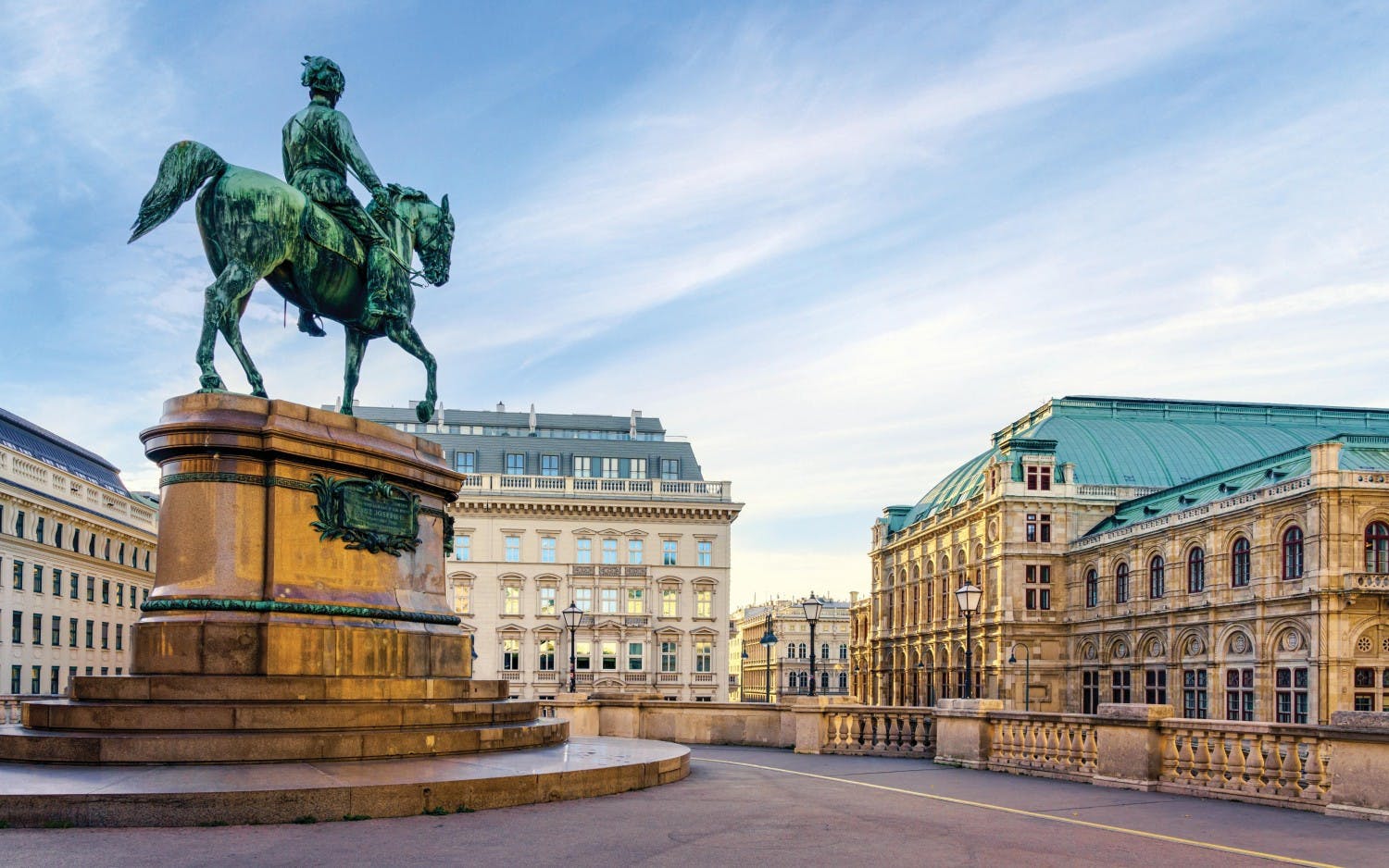 CRU_30290_shutterstock_2254311405_ENT_JPG.jpg