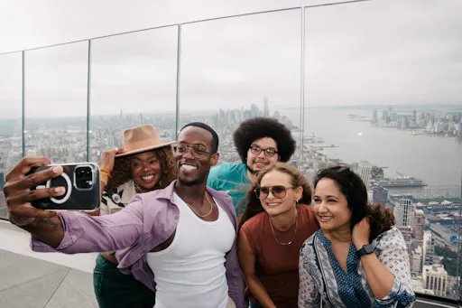 1 Freelance_WMG_USA_New York_The Edge_40.jpg