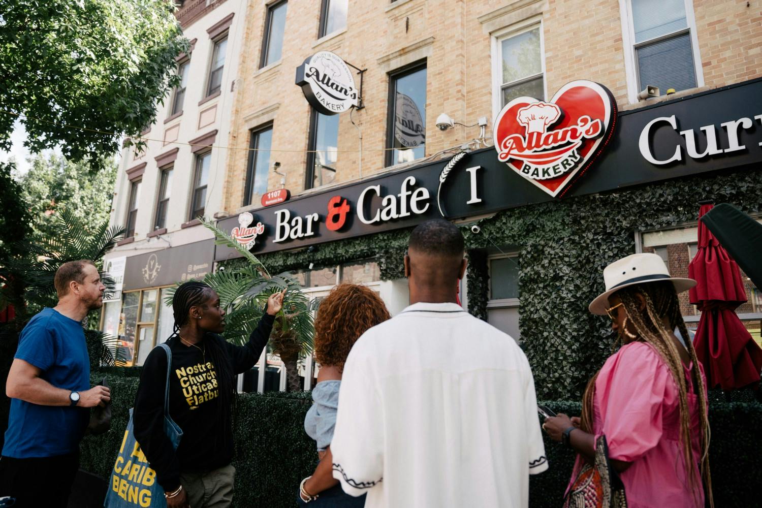 8.-Freelance_WMG_USA_New-York_Brooklyn's-Little-Caribbean,-Allan's-Bakery_07.jpg