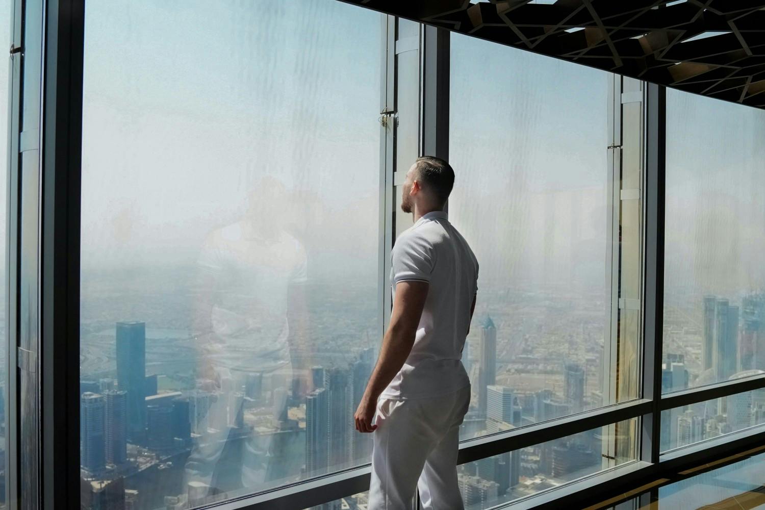 FL_United Arab Emirates_Dubai_Burj Khalifa Floors 124, 125_14.jpg