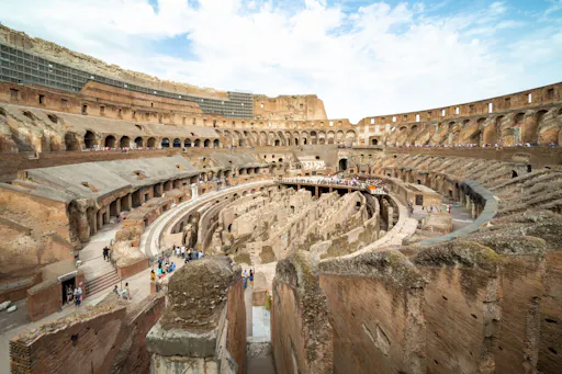 Italy_Rome_The_Colosseum_10.jpg