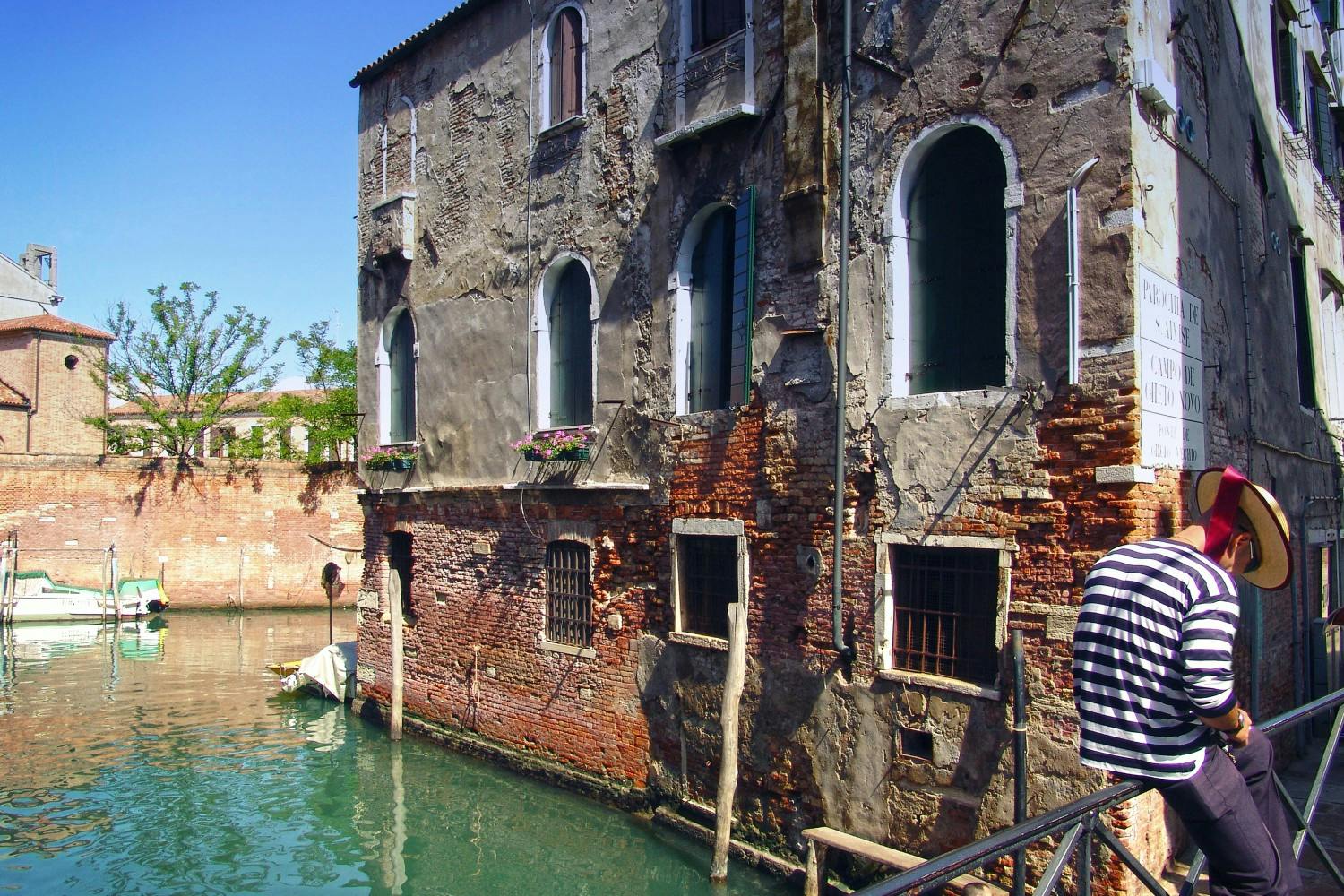 4. AdobeStock_245574745.jpeg