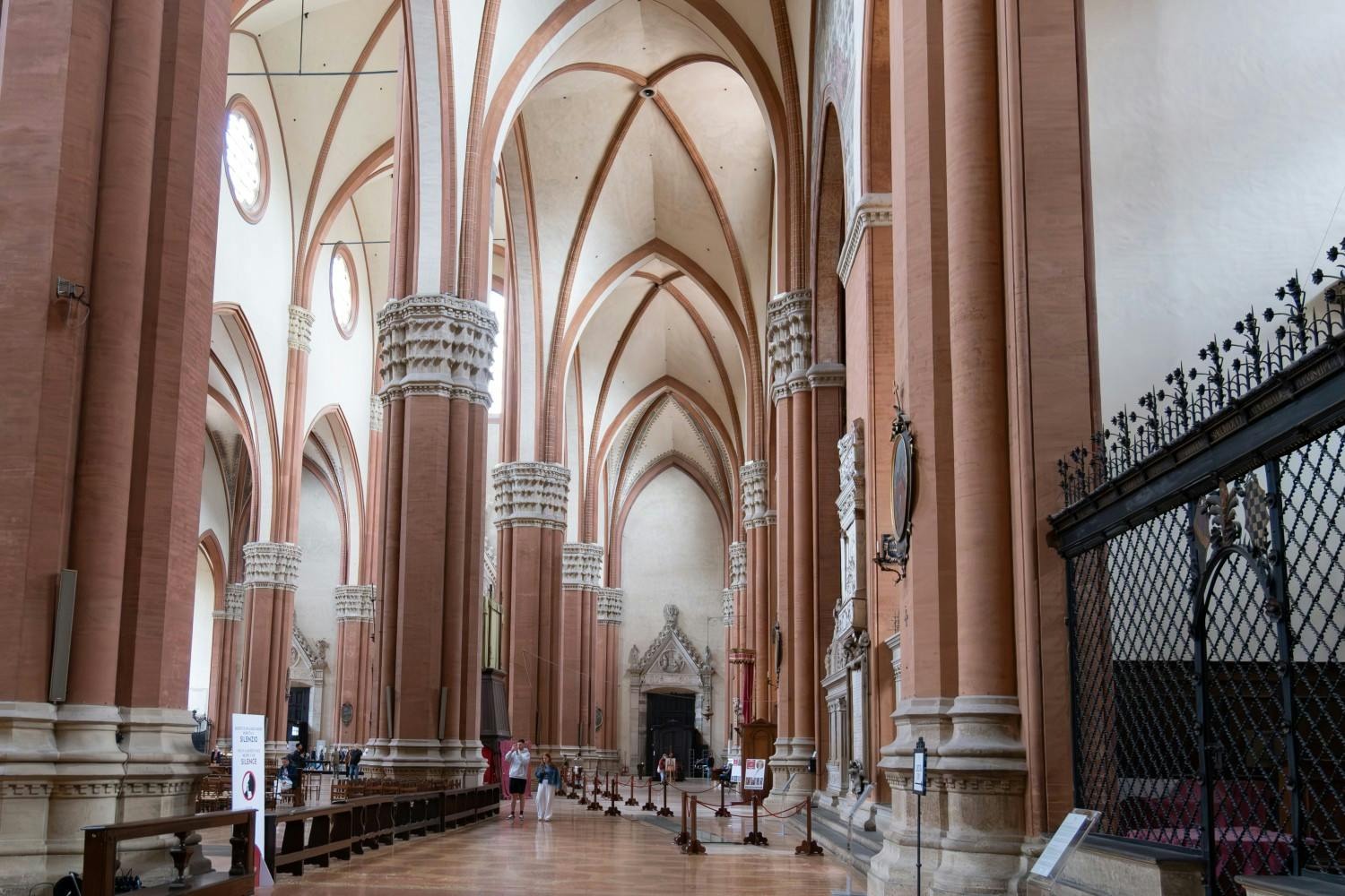 10. FL_Francesca Petringa_Italy_Bologna, Basilica di San Petronio_10.jpg
