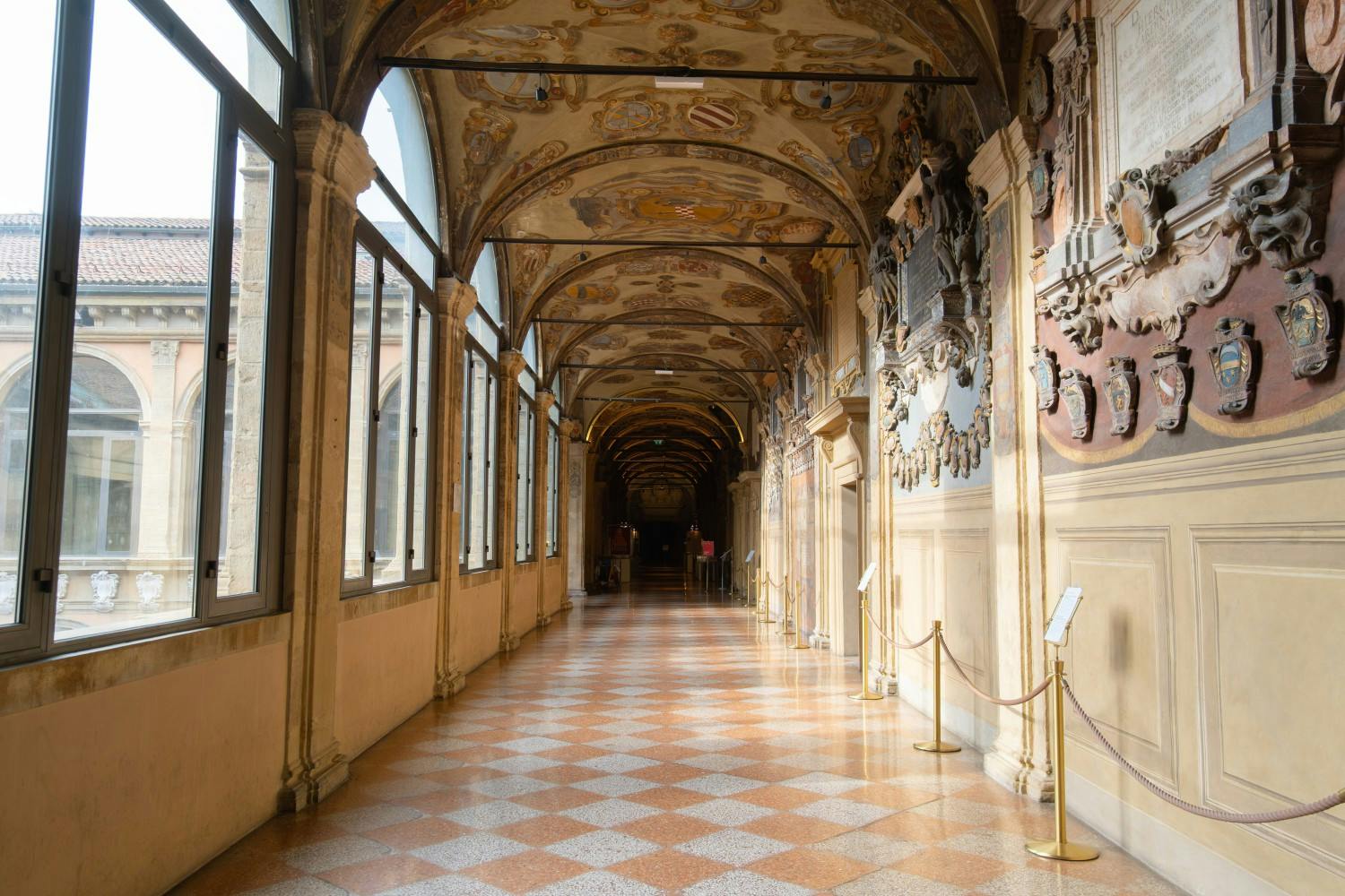 FL_Francesca Petringa_Italy_Bologna, Archiginnasio Palace_07.jpg