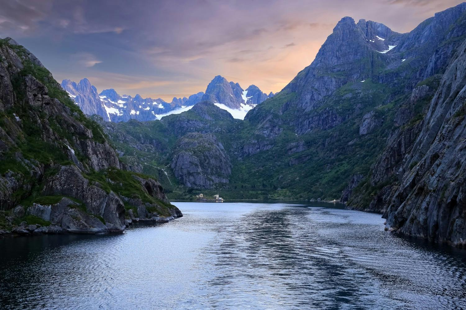 trollfjord2.jpg