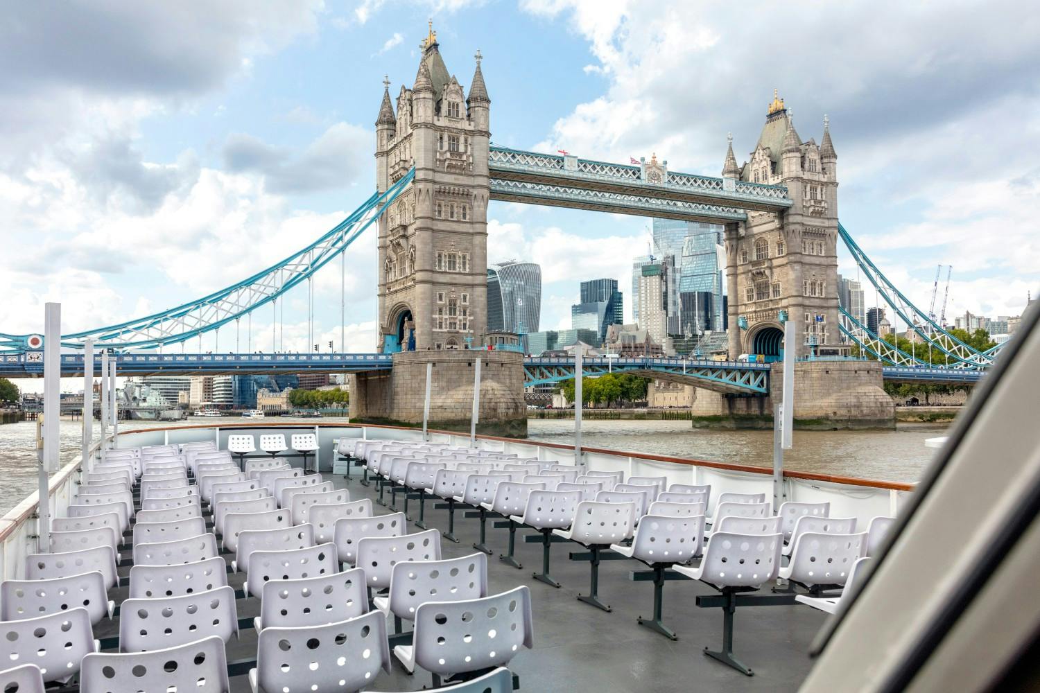 United-Kingdom_London_Thames-River-Boat_63.jpg
