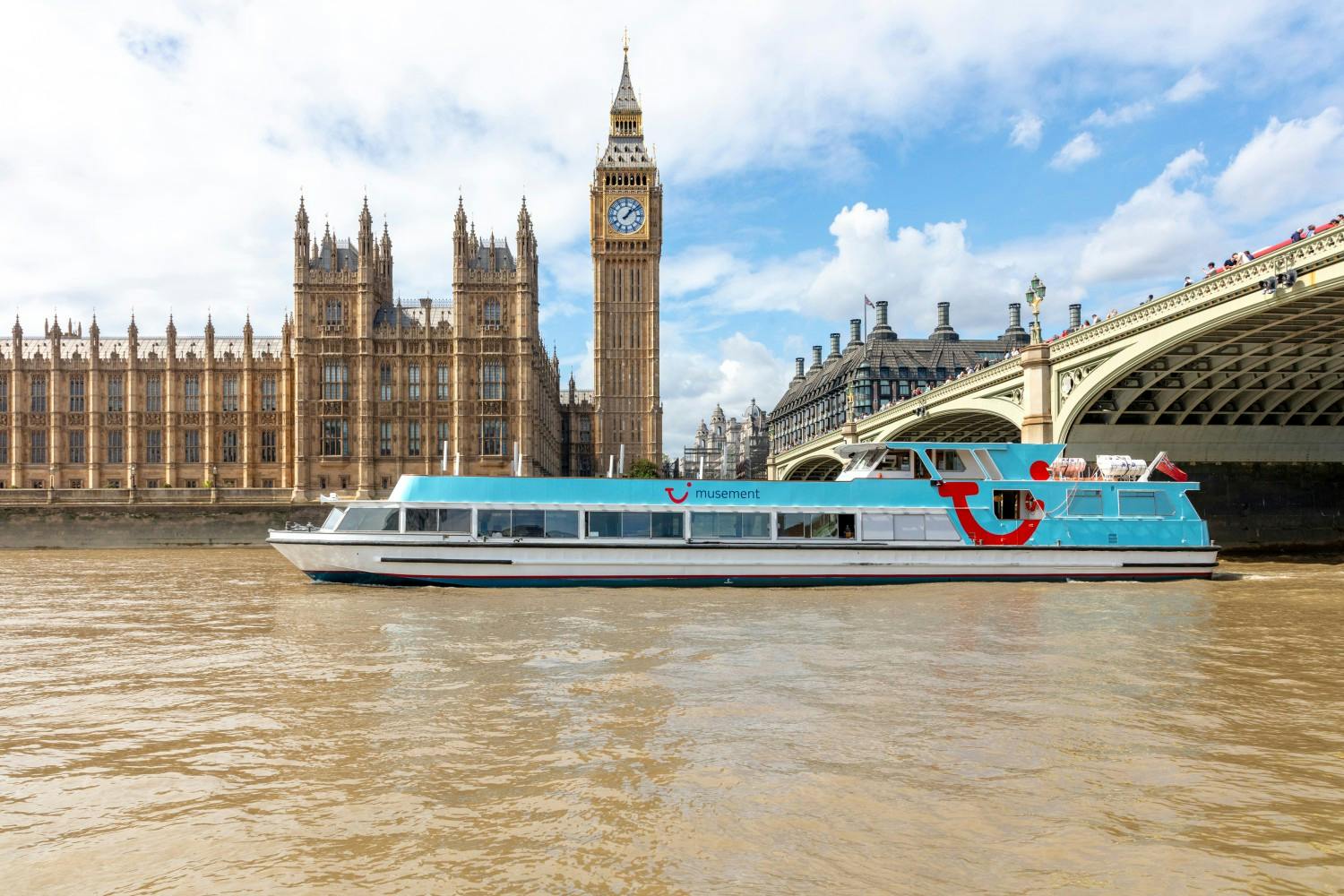United-Kingdom_London_Thames-River-Boat_12.jpg