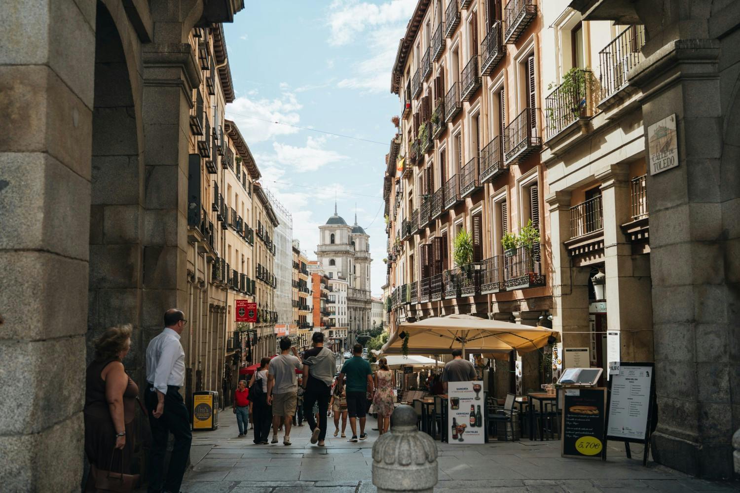 FL_Lewis_Beards_Spain_Madrid_Habsburg private tour__29.jpg